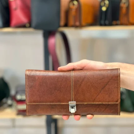 کیف دستی چرم طبیعی مدل مدیران رنگ قهوه‌ای