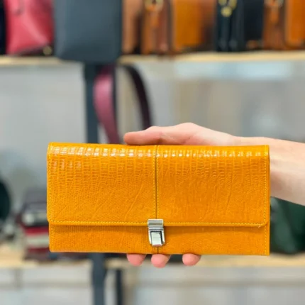 کیف دستی چرم طبیعی مدل مدیران رنگ خردلی