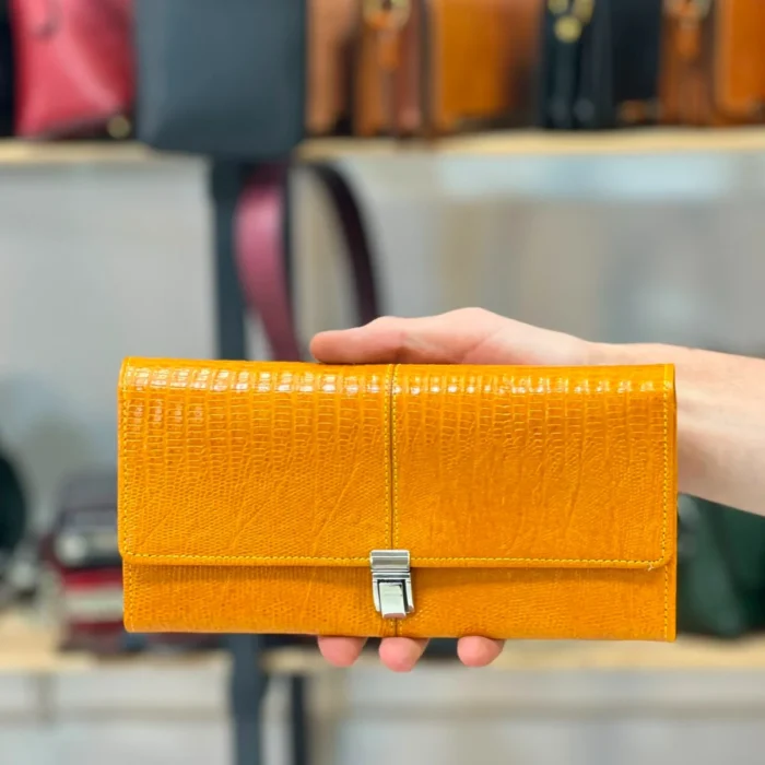 کیف دستی چرم طبیعی مدل مدیران رنگ خردلی