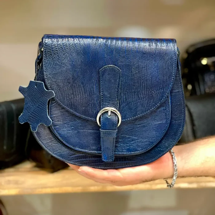 کیف چرمی زنانه مدل هما سرمه‌ای با یراق حلقه‌ای