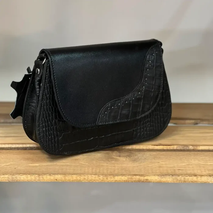 کیف دوشی زنانه چرم طبیعی مدل موجی مشکی